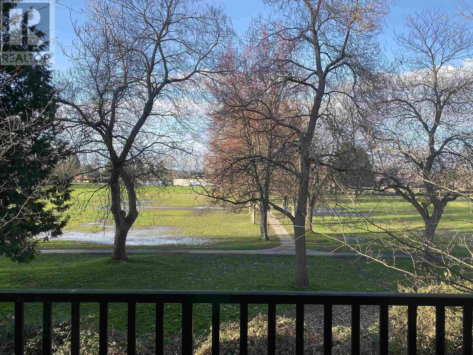 Listing Picture 34 of 38 : 7 10999 STEVESTON HIGHWAY, Richmond / 烈治文 - 魯藝地產 Yvonne Lu Group - MLS Medallion Club Member