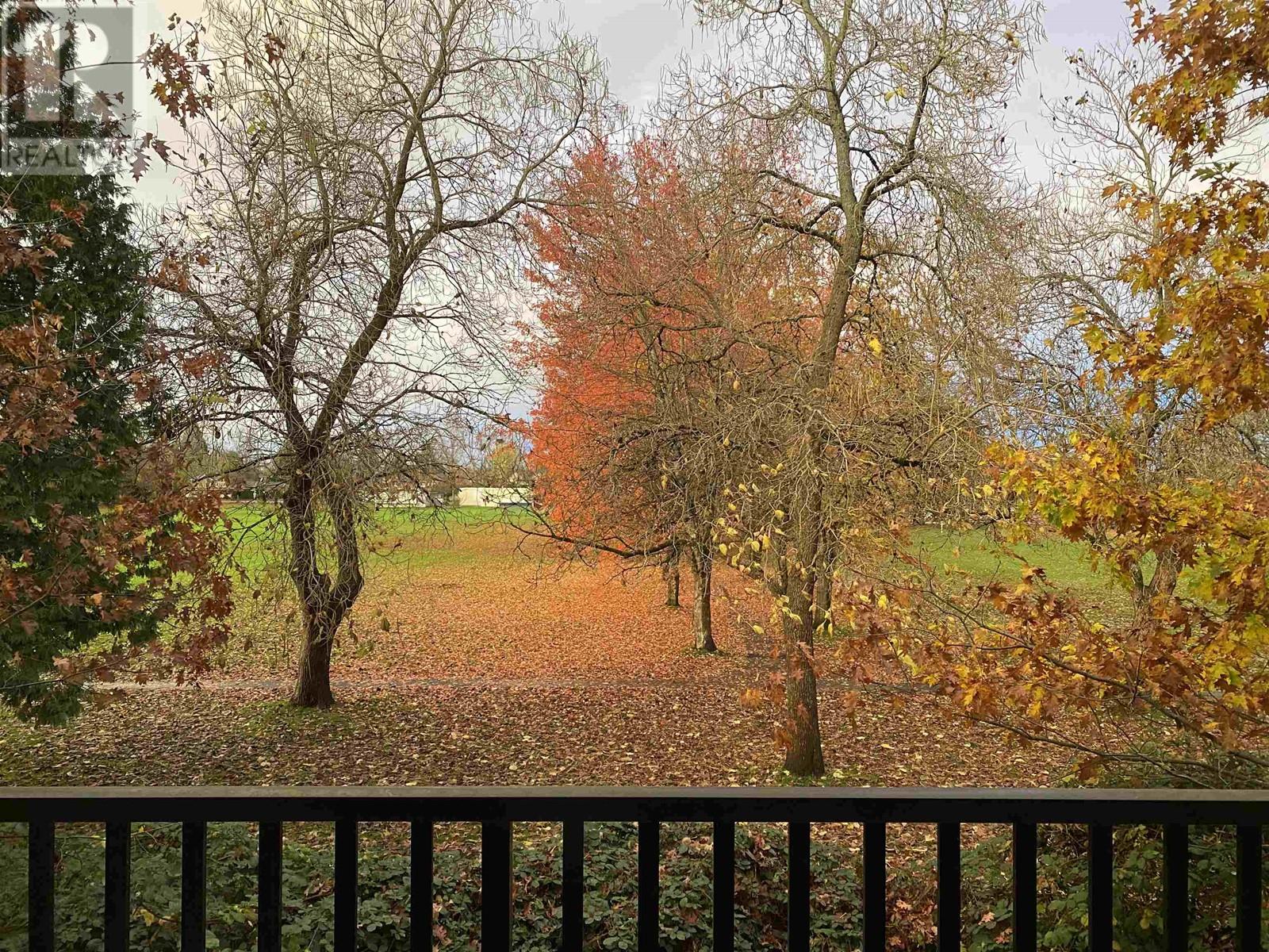 Listing Picture 35 of 38 : 7 10999 STEVESTON HIGHWAY, Richmond / 烈治文 - 魯藝地產 Yvonne Lu Group - MLS Medallion Club Member