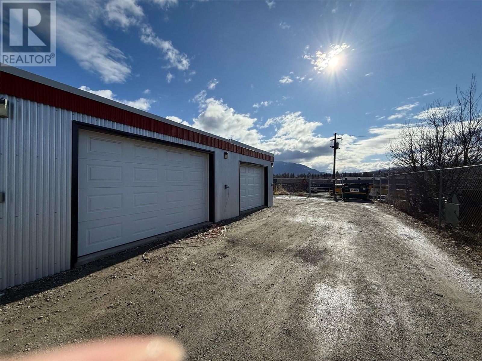220 COBHAM  WEST Avenue Unit# B, Cranbrook, British Columbia