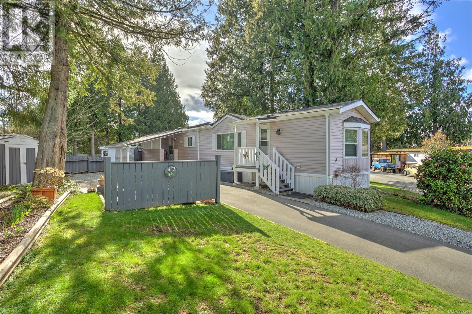 Property at 56 25 Maki Rd N image 2
