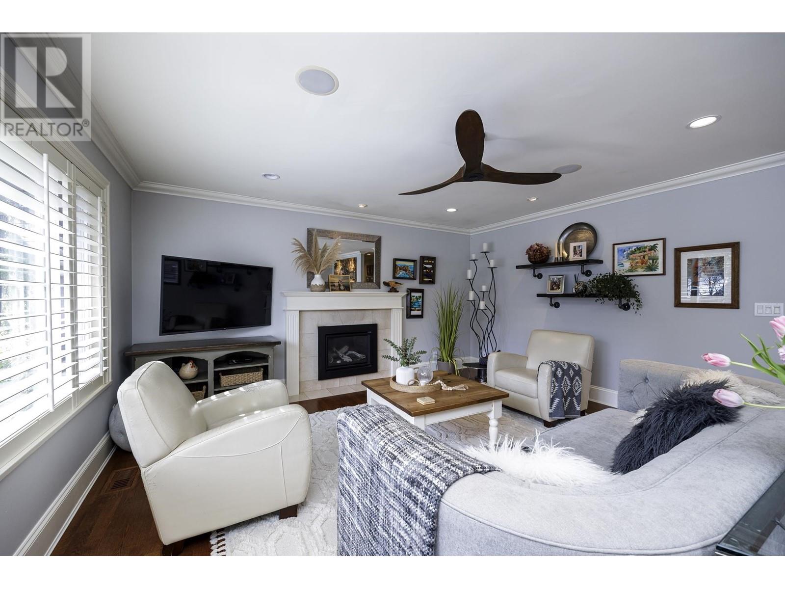 941 Tollcross Road, North Vancouver, British Columbia  V7H 2G3 - Photo 11 - R2978337