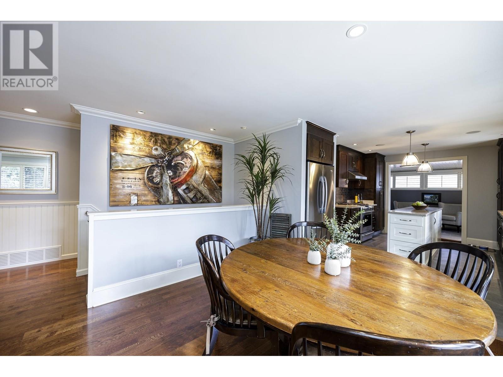 941 Tollcross Road, North Vancouver, British Columbia  V7H 2G3 - Photo 13 - R2978337