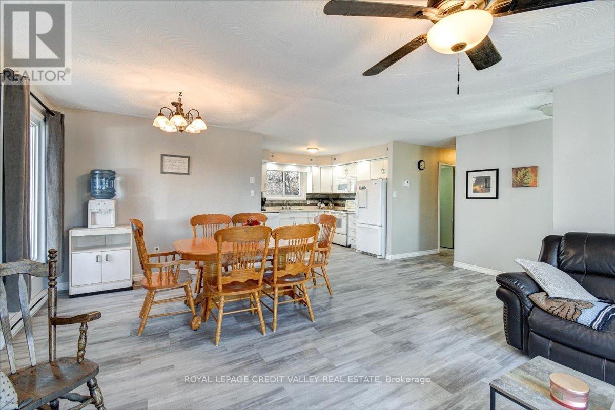 170 Crofton Road N, Prince Edward County (Sophiasburg Ward), Ontario  K0K 1A0 - Photo 8 - X11923018