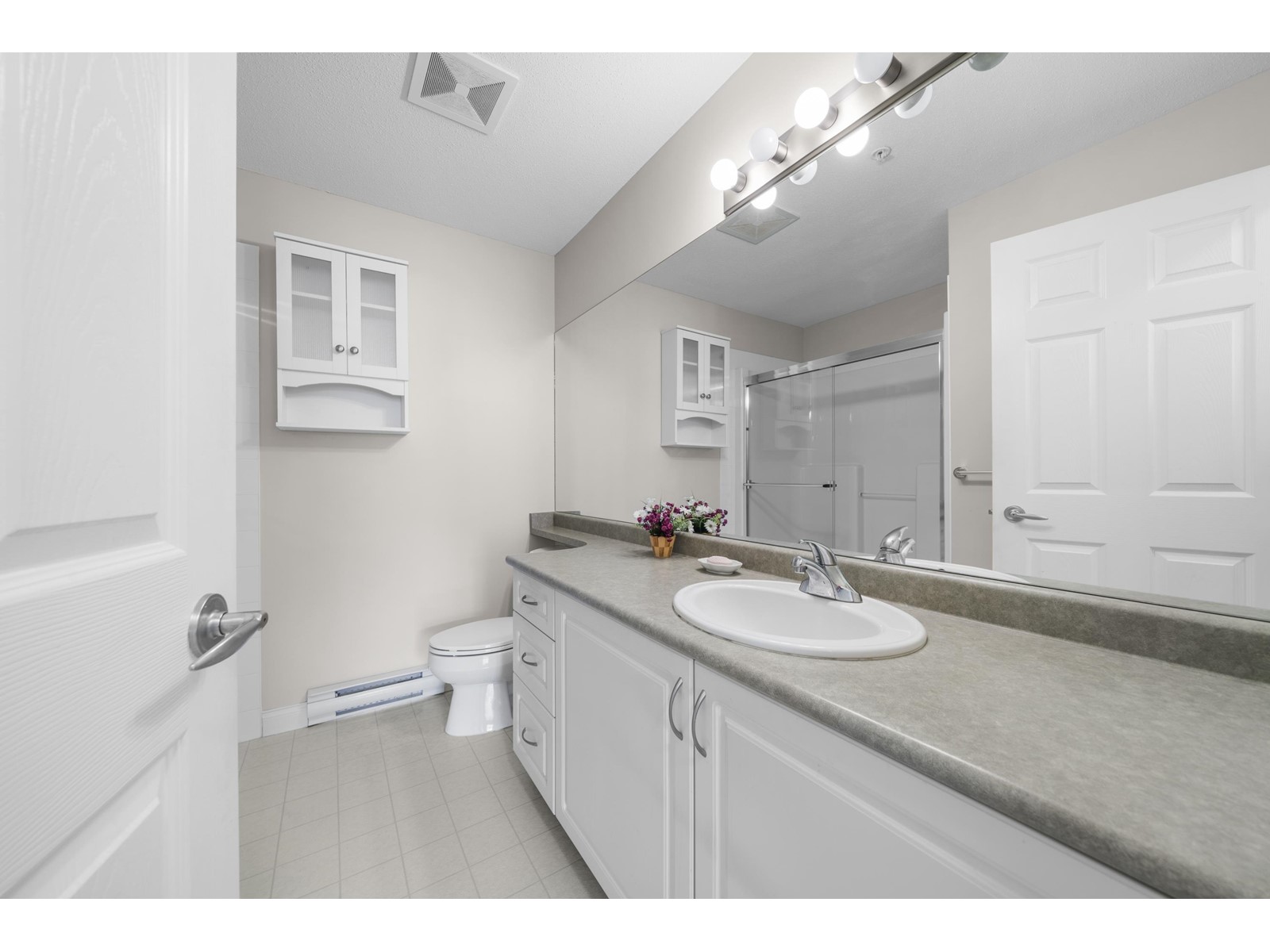 305 15323 17a Avenue, Surrey, British Columbia  V4A 1V4 - Photo 12 - R2978681