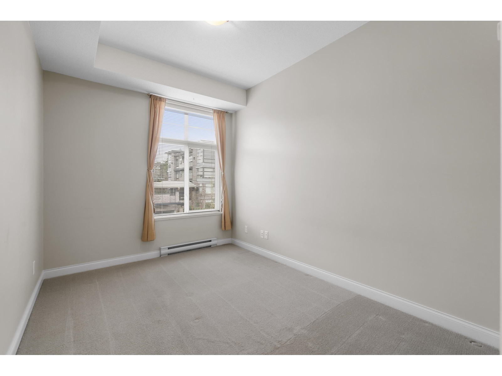 305 15323 17a Avenue, Surrey, British Columbia  V4A 1V4 - Photo 14 - R2978681