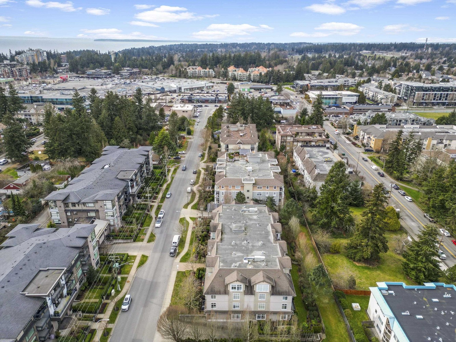 305 15323 17a Avenue, Surrey, British Columbia  V4A 1V4 - Photo 21 - R2978681