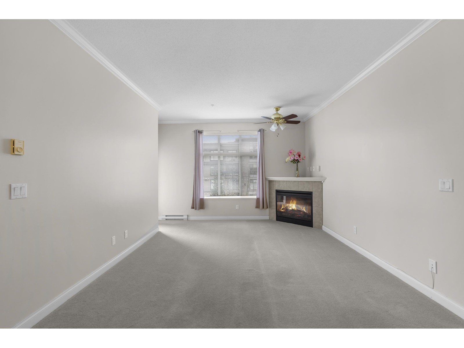 305 15323 17a Avenue, Surrey, British Columbia  V4A 1V4 - Photo 8 - R2978681