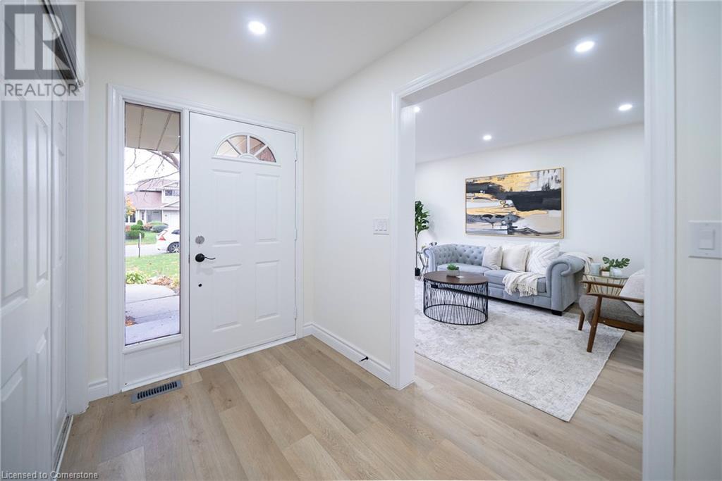 Property at 42 FALLS Crescent image 3