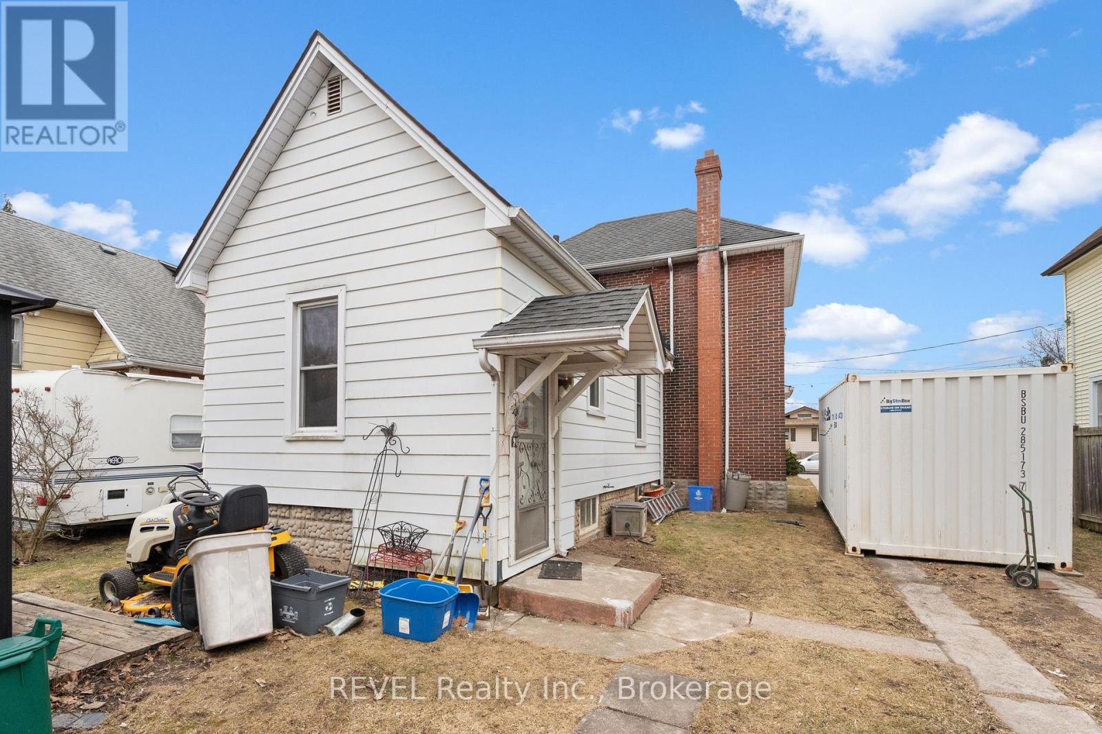 268 Emerick Avenue W, Fort Erie, Ontario  L2A 2W5 - Photo 23 - X12024350