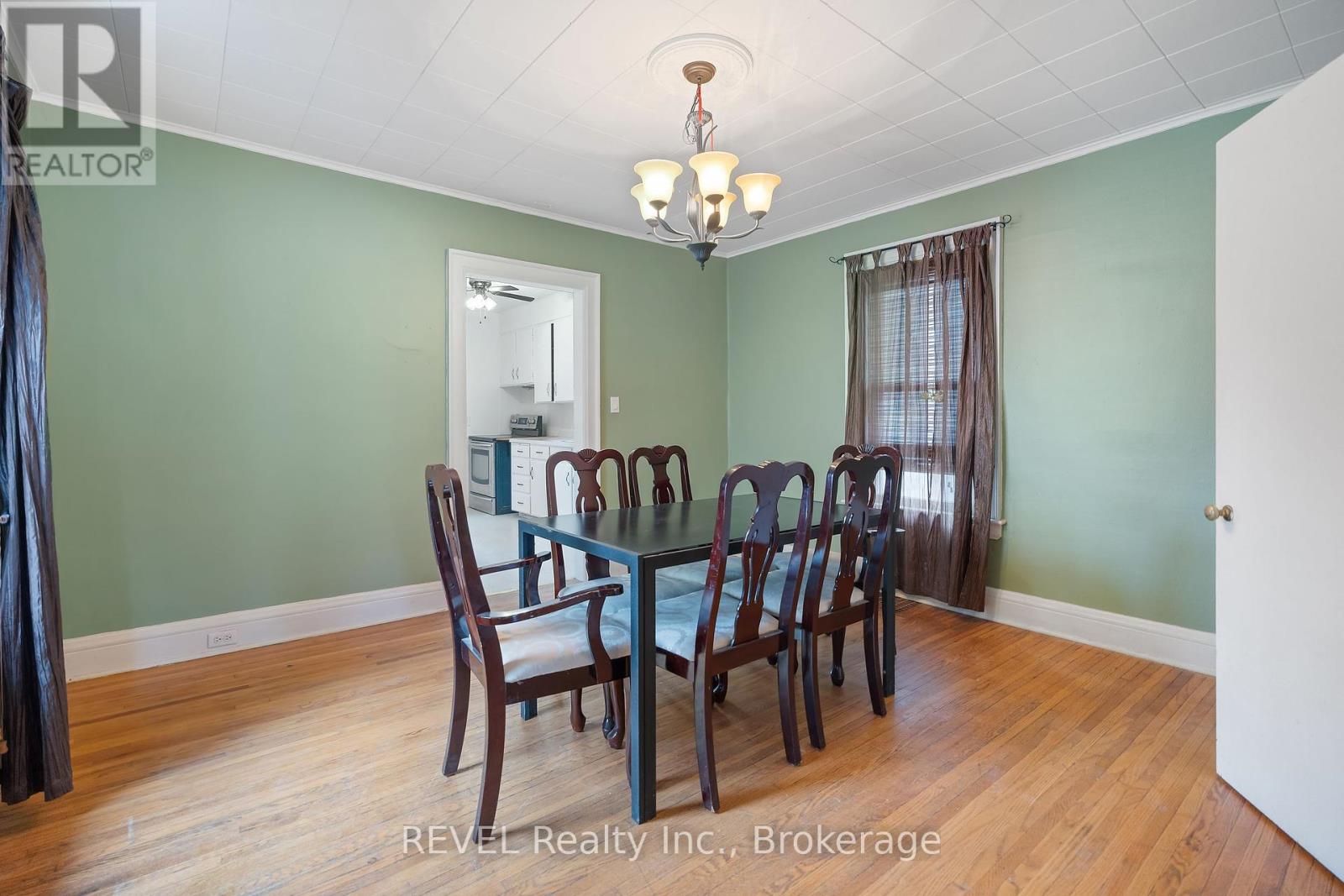 268 Emerick Avenue W, Fort Erie, Ontario  L2A 2W5 - Photo 9 - X12024350