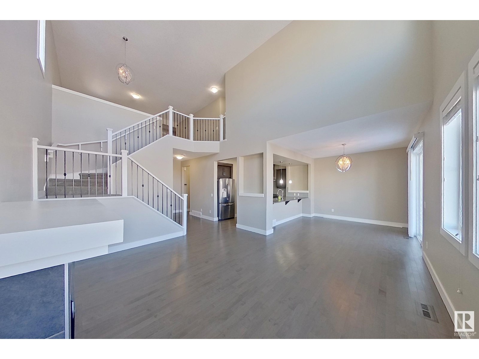 Property at 4343 CRABAPPLE CR SW image 4