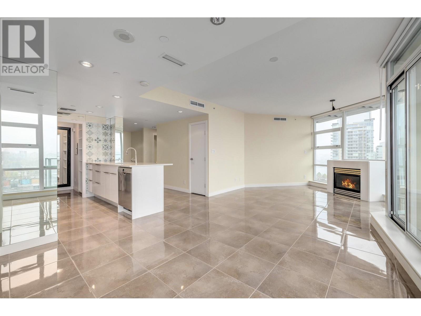1702 638 Beach Crescent, Vancouver, British Columbia  V6Z 3H4 - Photo 9 - R2977854