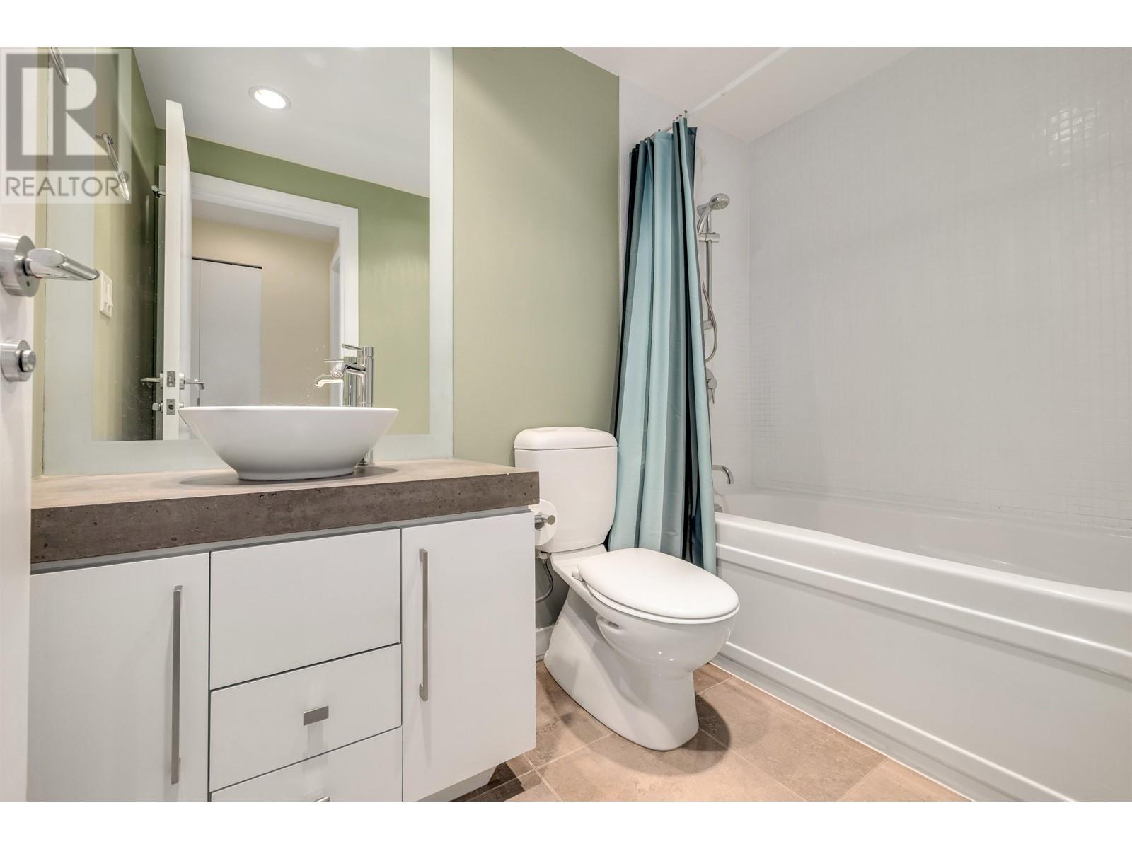1702 638 Beach Crescent, Vancouver, British Columbia  V6Z 3H4 - Photo 19 - R2977854