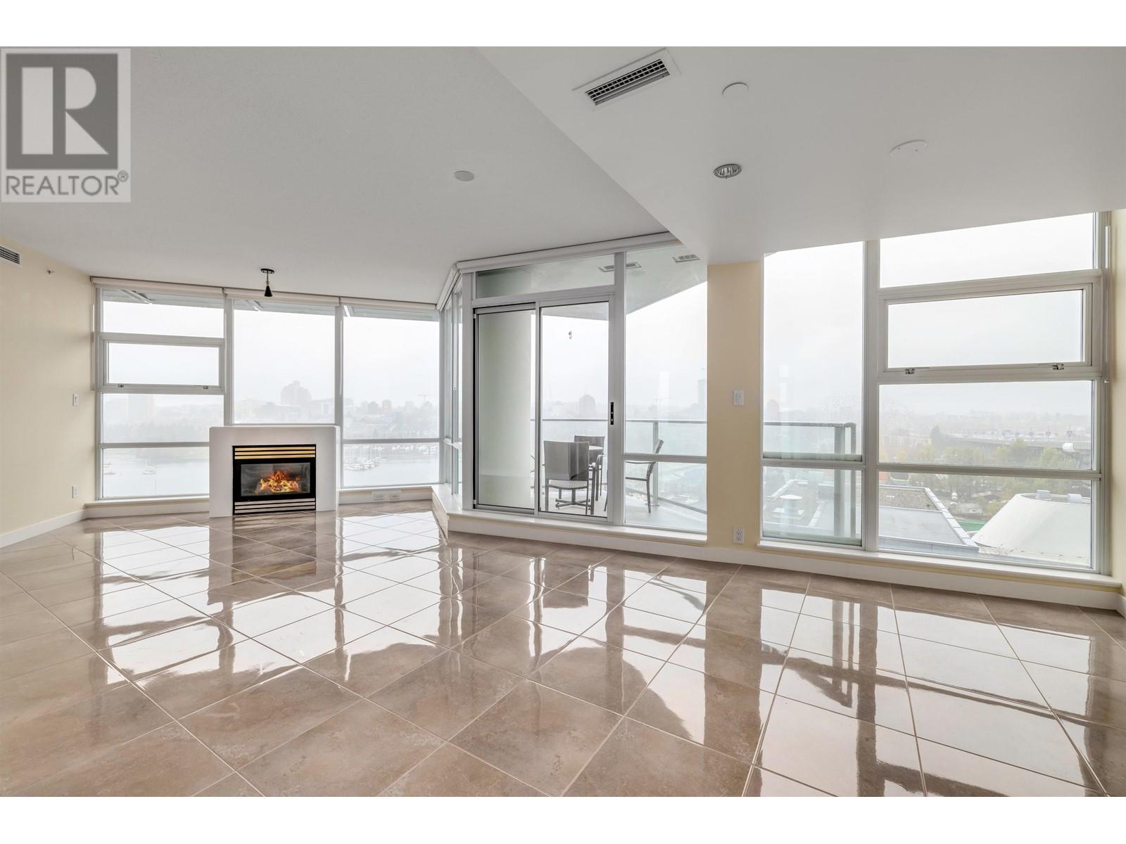 1702 638 Beach Crescent, Vancouver, British Columbia  V6Z 3H4 - Photo 4 - R2977854