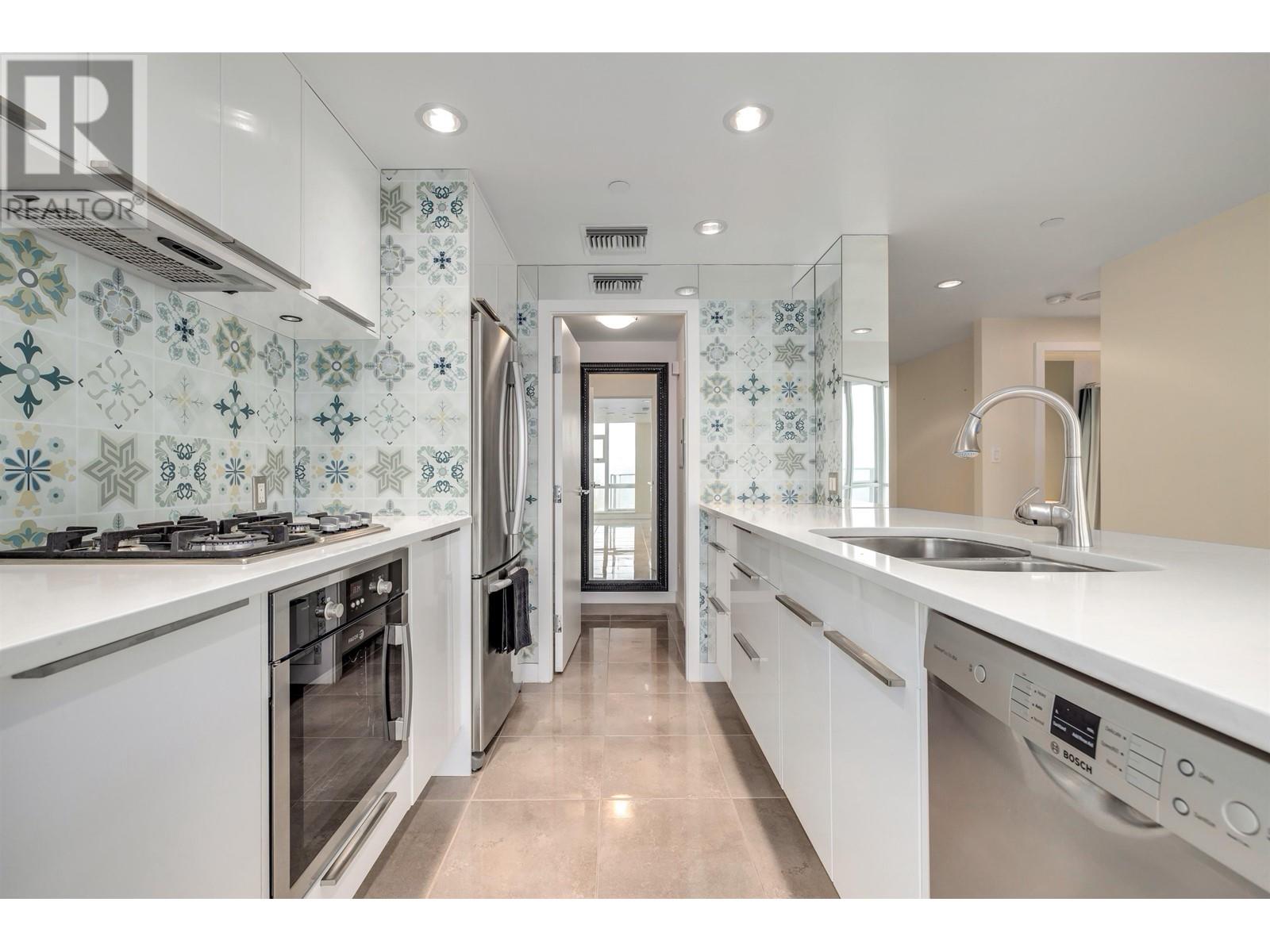 1702 638 Beach Crescent, Vancouver, British Columbia  V6Z 3H4 - Photo 10 - R2977854