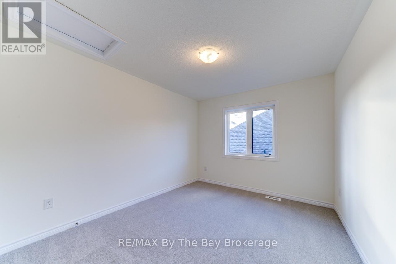 206 Mapleside Drive, Wasaga Beach, Ontario  L9Z 0L4 - Photo 24 - S12024179