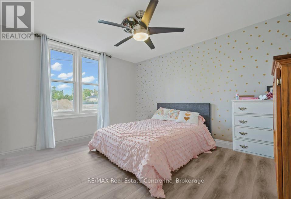 255 Gowrie Street S, Centre Wellington, Ontario  N1M 2H7 - Photo 19 - X12024263