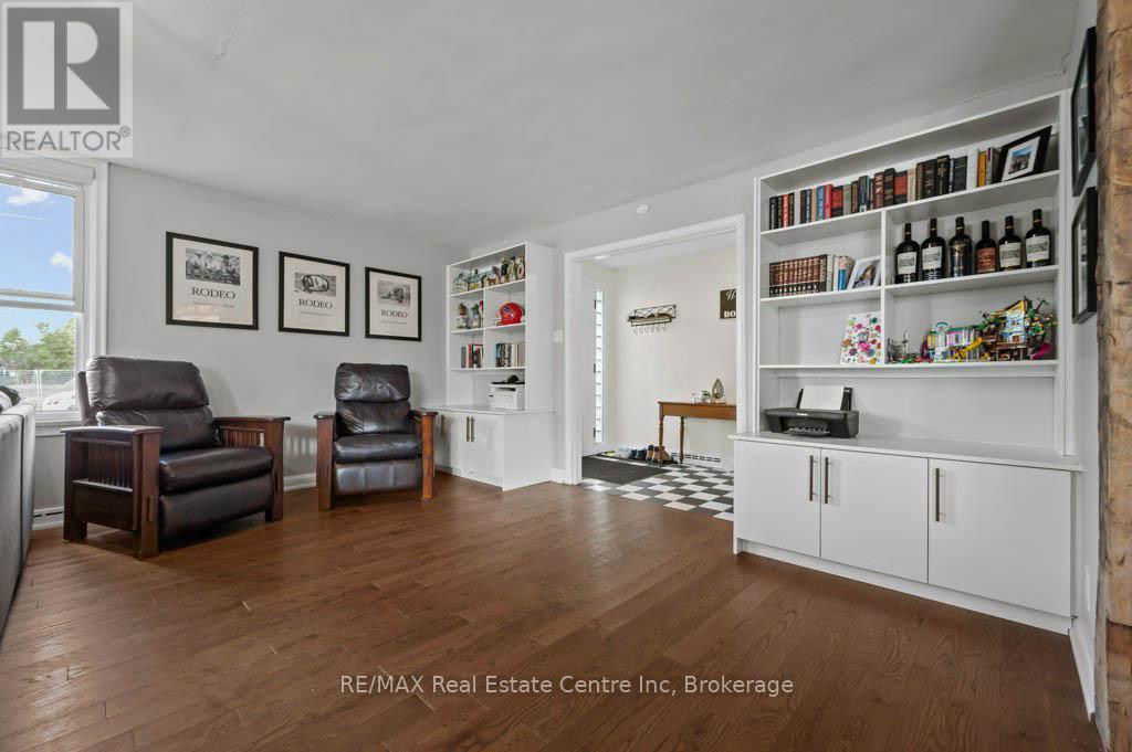 255 Gowrie Street S, Centre Wellington, Ontario  N1M 2H7 - Photo 4 - X12024263