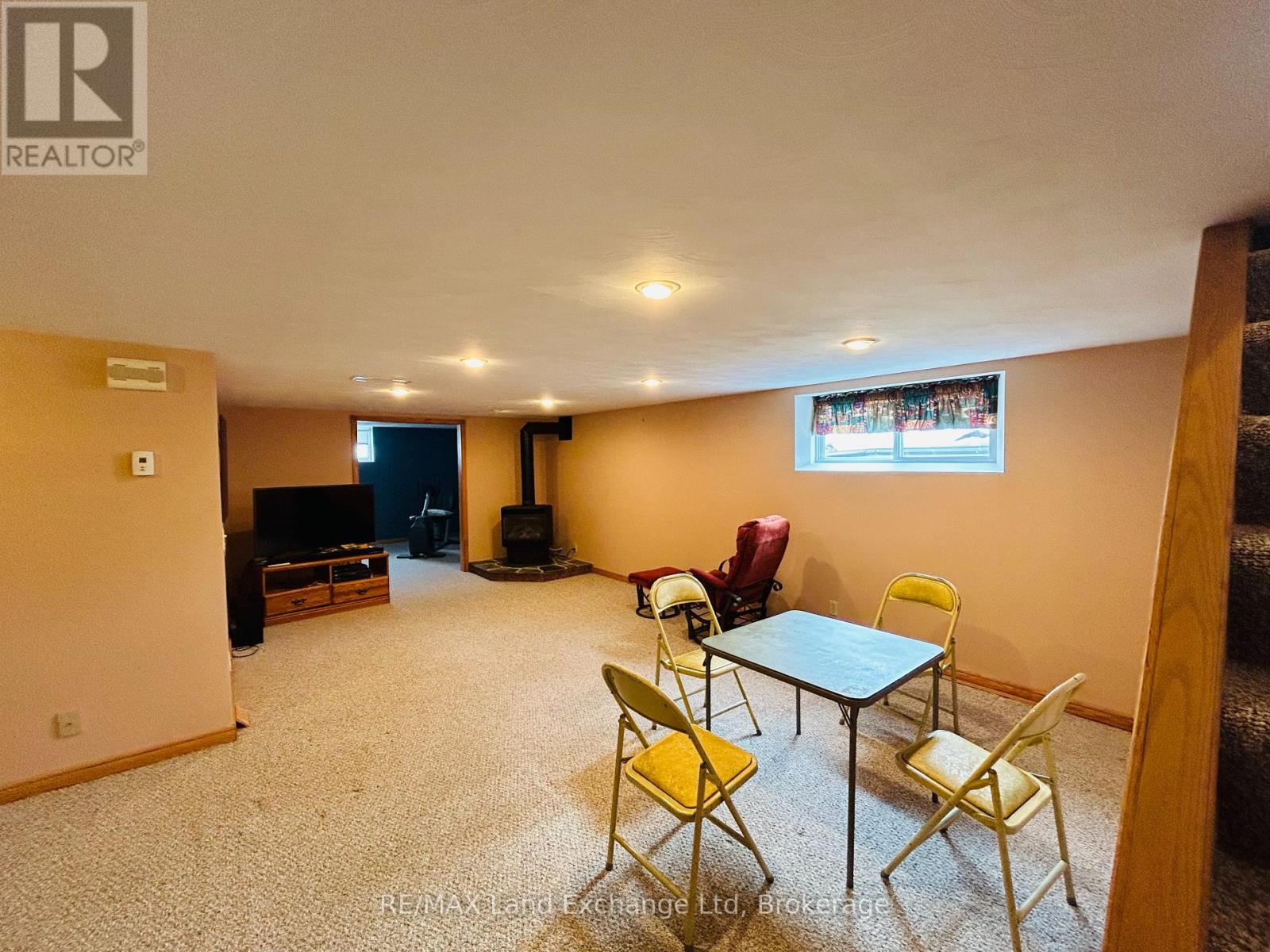 81 Queen Street, Morris Turnberry, Ontario  N0G 1G0 - Photo 14 - X12024296