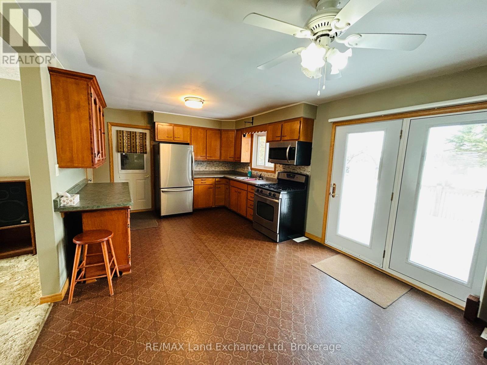 81 Queen Street, Morris Turnberry, Ontario  N0G 1G0 - Photo 5 - X12024296