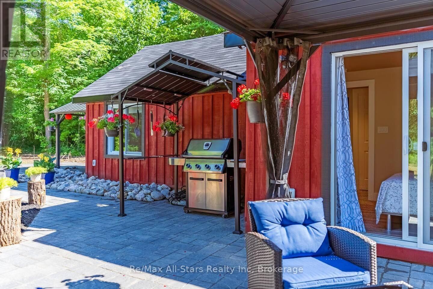 2213 Highway 60 Highway, Lake Of Bays, Ontario  P1H 2J6 - Photo 3 - X12024309