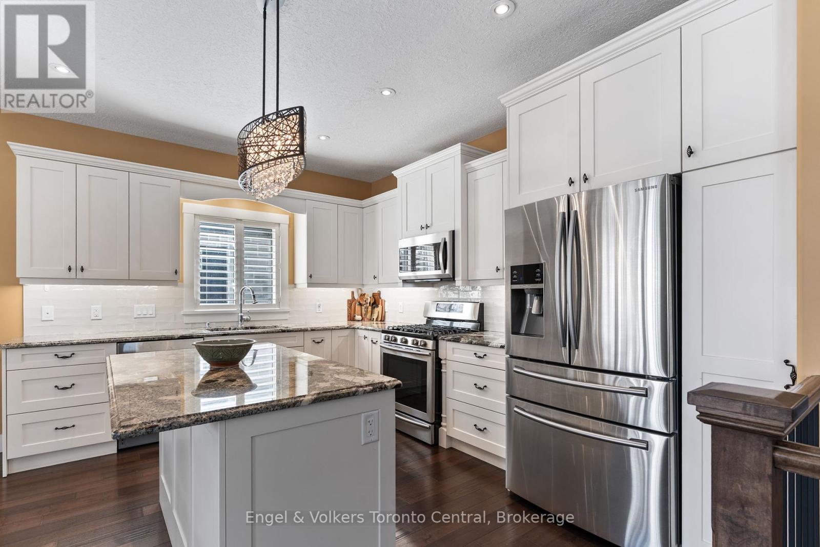 353 5th Avenue W, Owen Sound, Ontario  N4K 0E4 - Photo 6 - X12024403