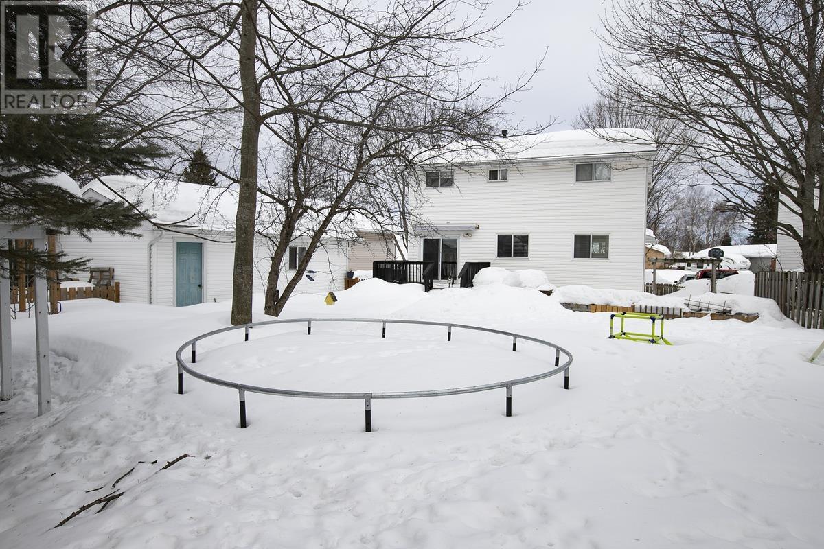 26 Megginson Dr, Sault Ste. Marie, Ontario  P6A 6A9 - Photo 5 - SM250461