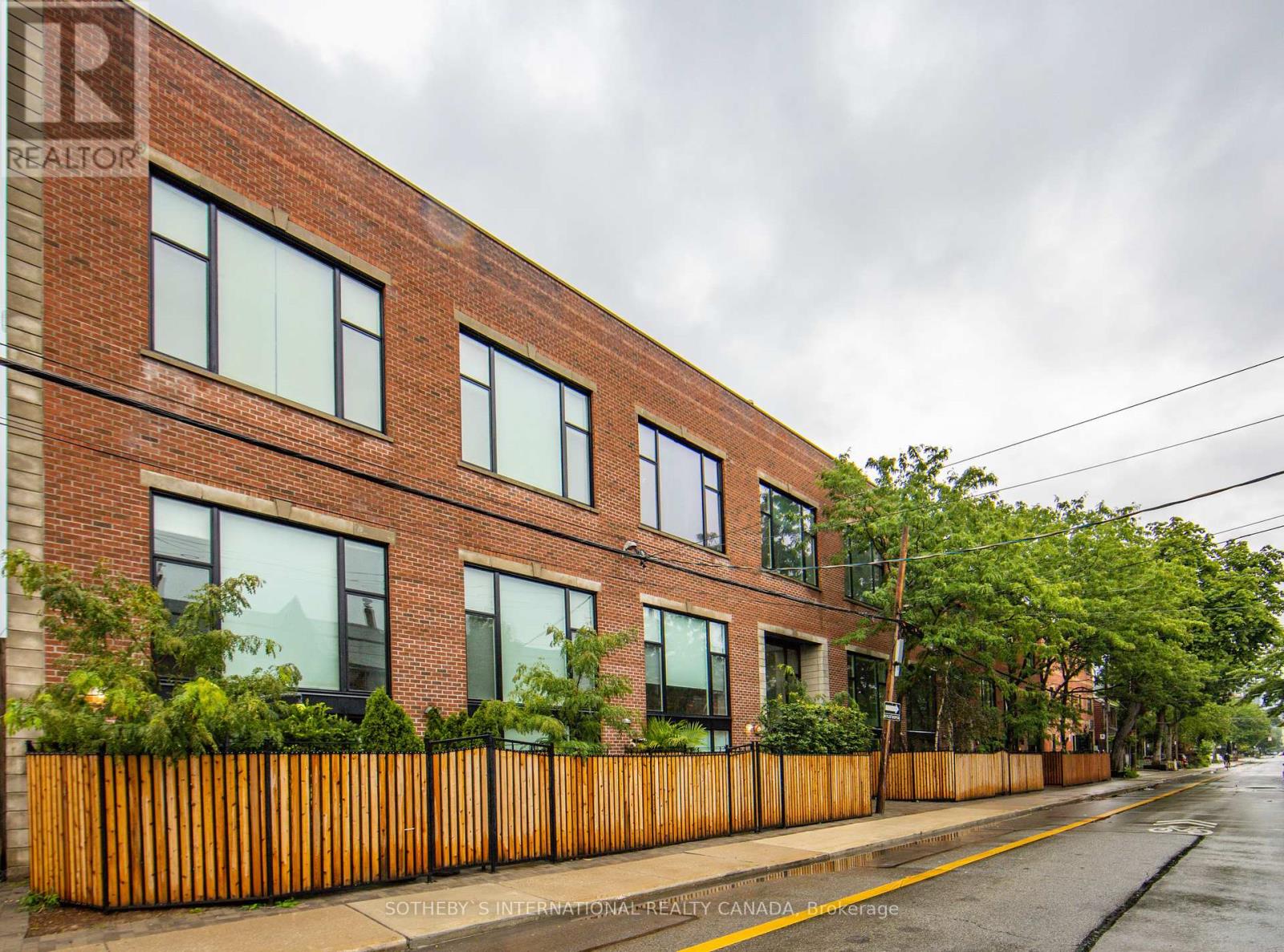 Property at 208 - 676 RICHMOND STREET W image 1