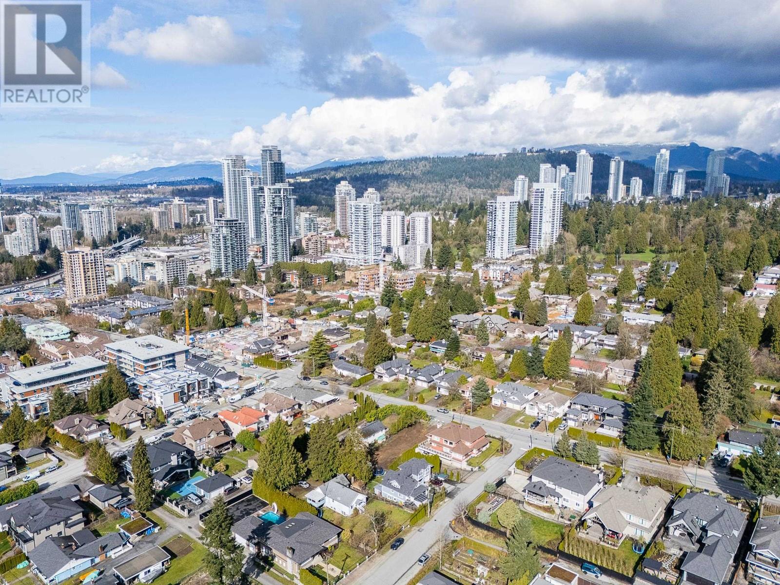 636 Rochester Avenue, Coquitlam, British Columbia  V3K 2V7 - Photo 3 - R2978648