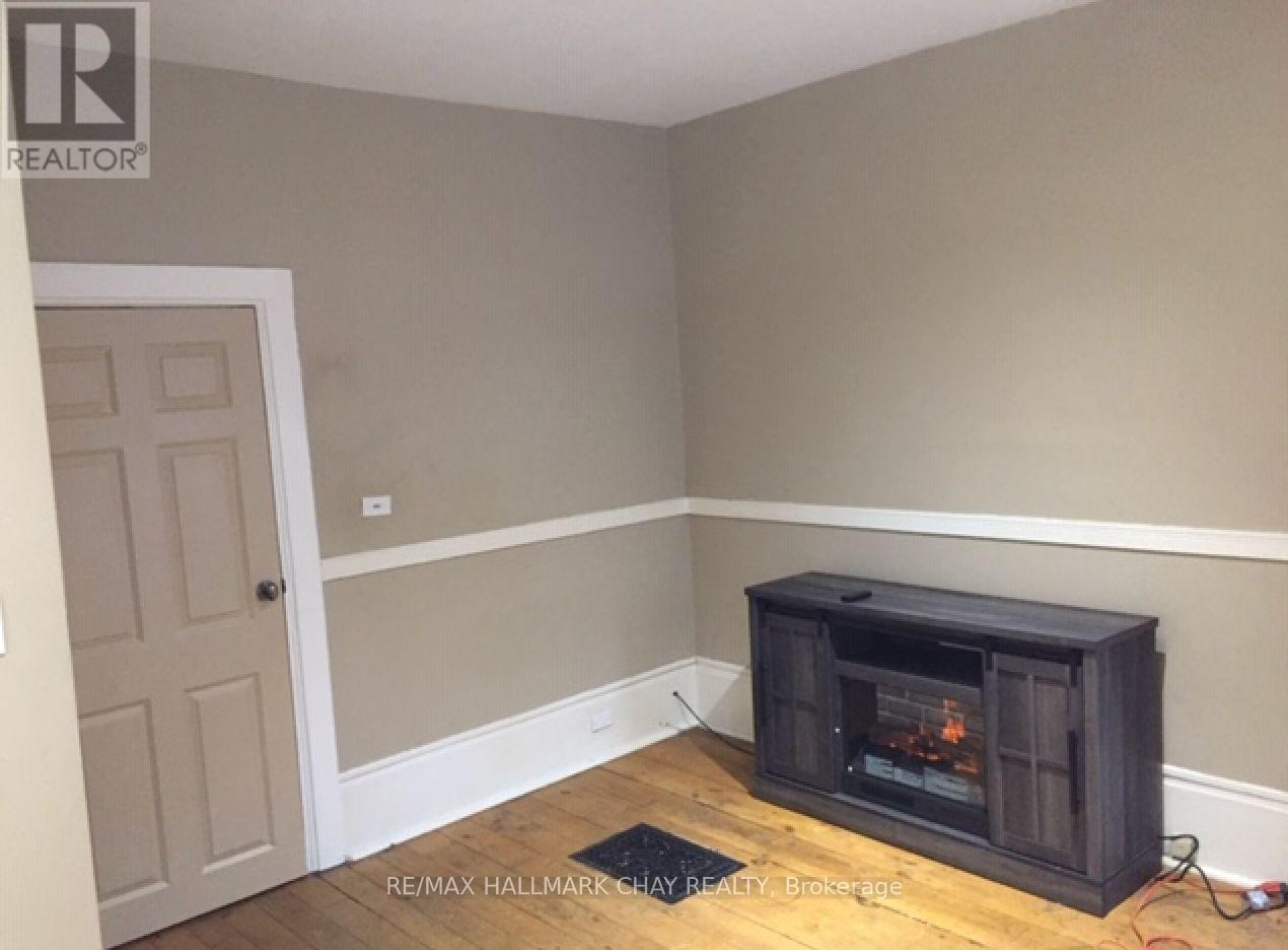 236 Barrie Street, Essa, Ontario  L0L 2N0 - Photo 7 - N12024171