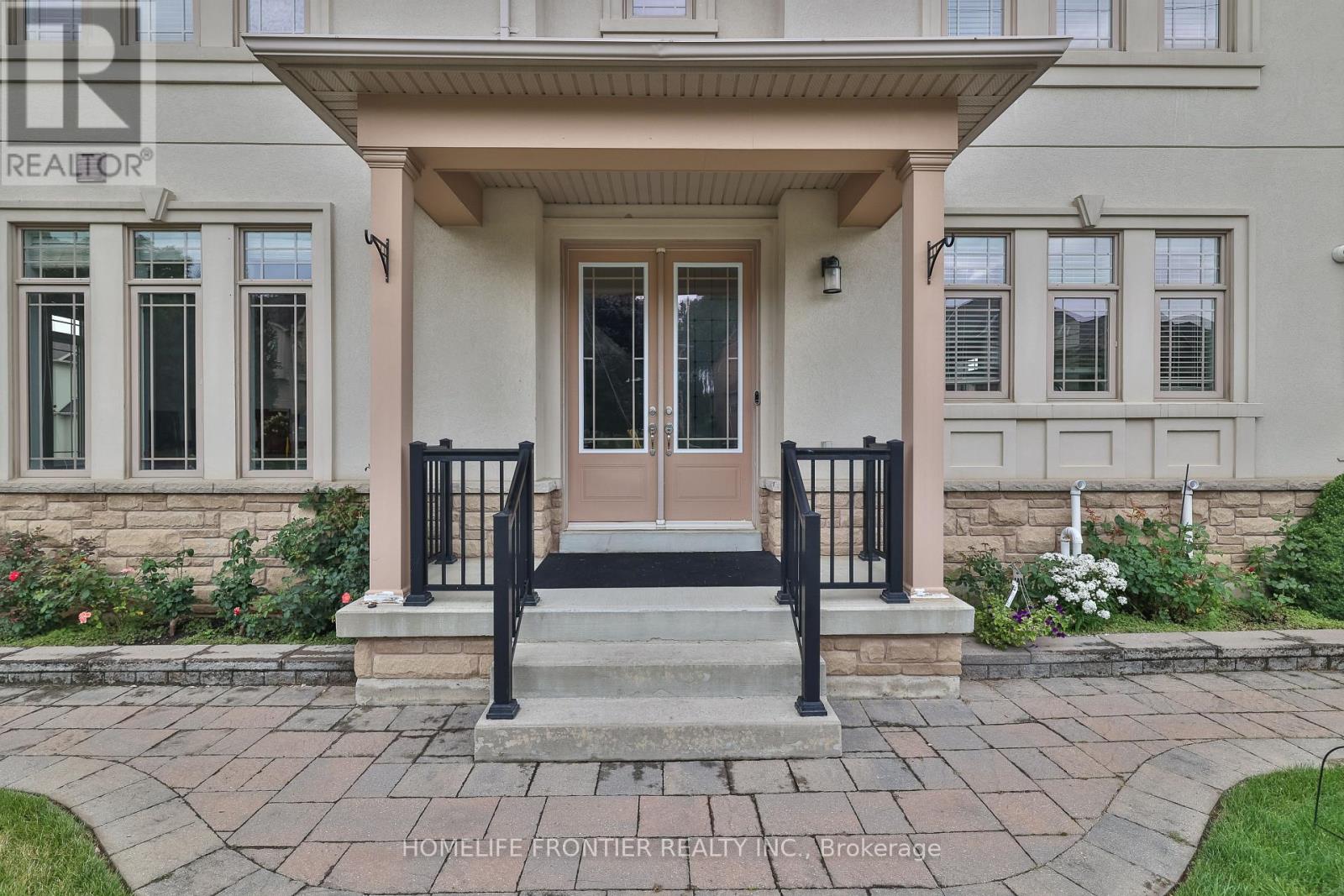 Property at 3 PAVAROTTI STREET image 3