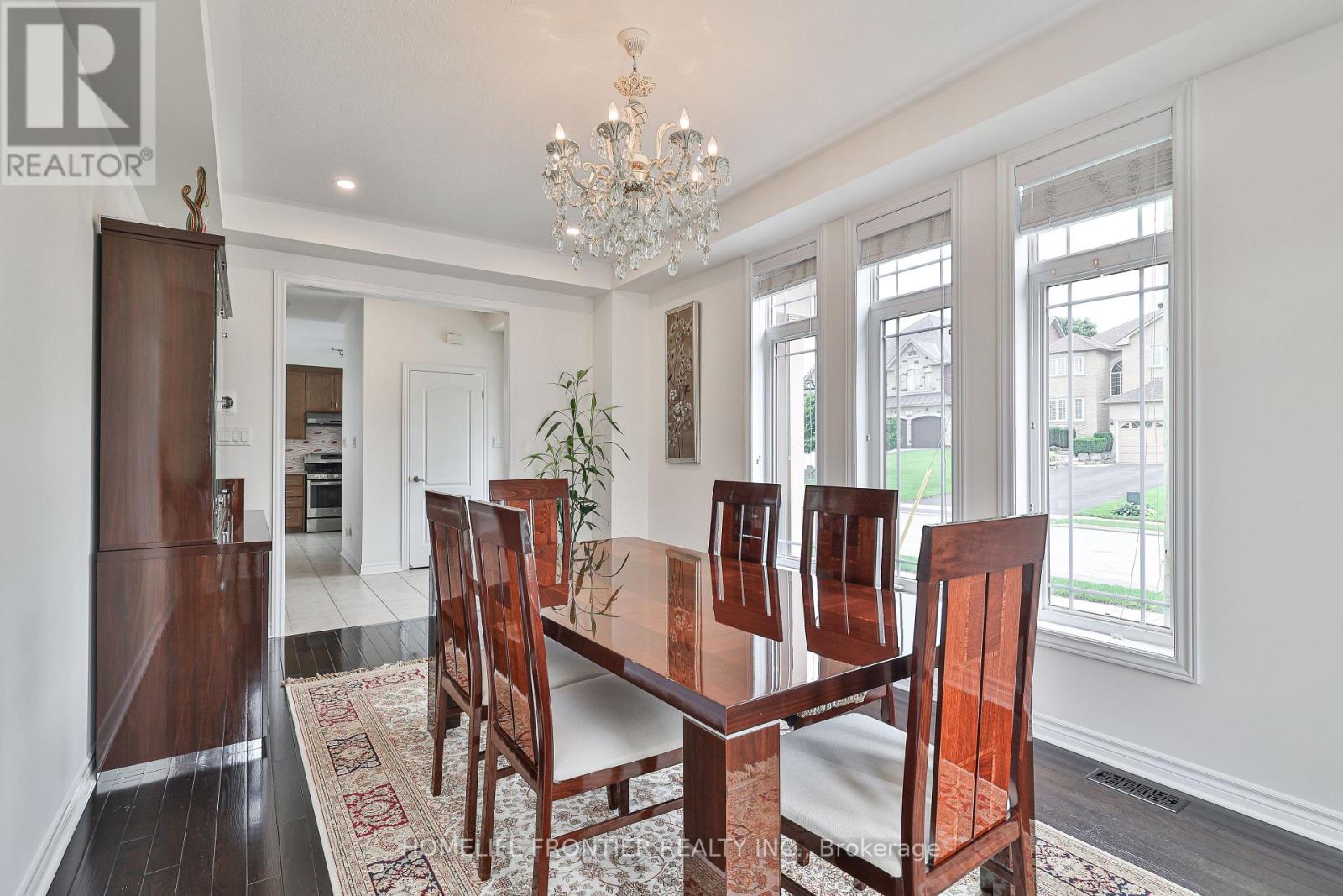3 Pavarotti Street, Richmond Hill, Ontario  L4E 0R5 - Photo 9 - N12024178