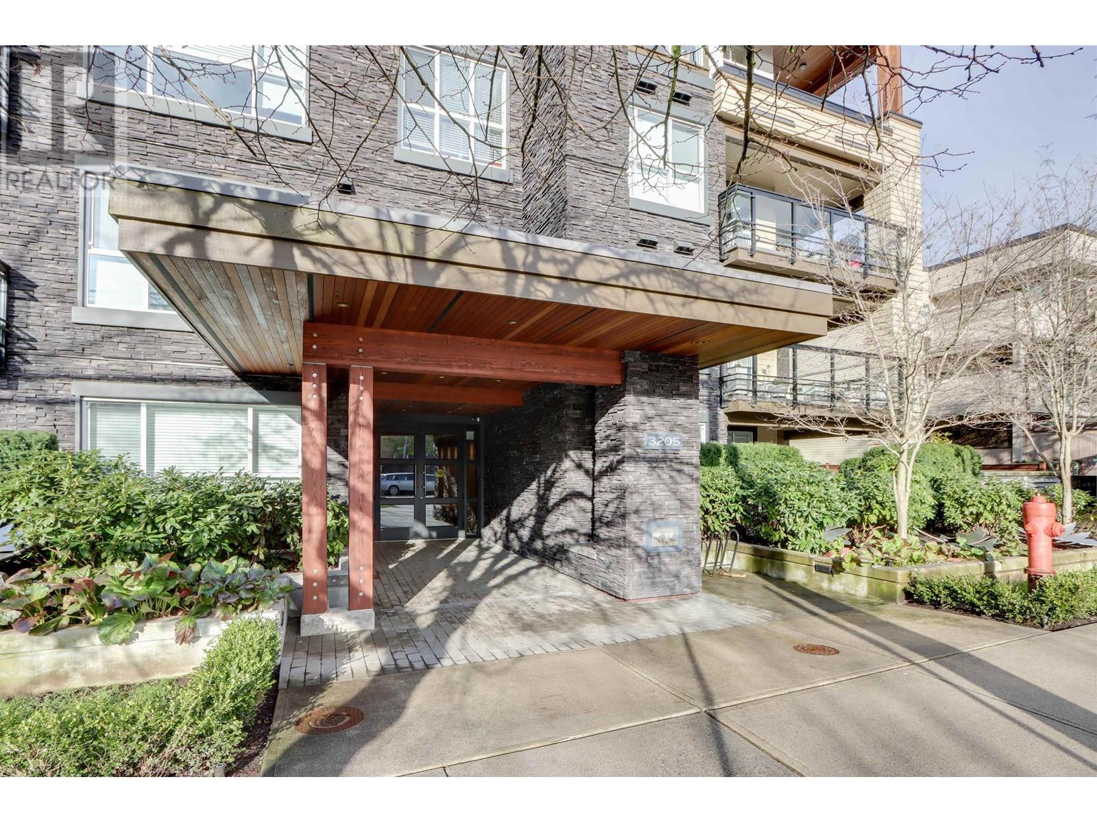 117 3205 Mountain Highway, North Vancouver, British Columbia  V7K 0A3 - Photo 2 - R2978611