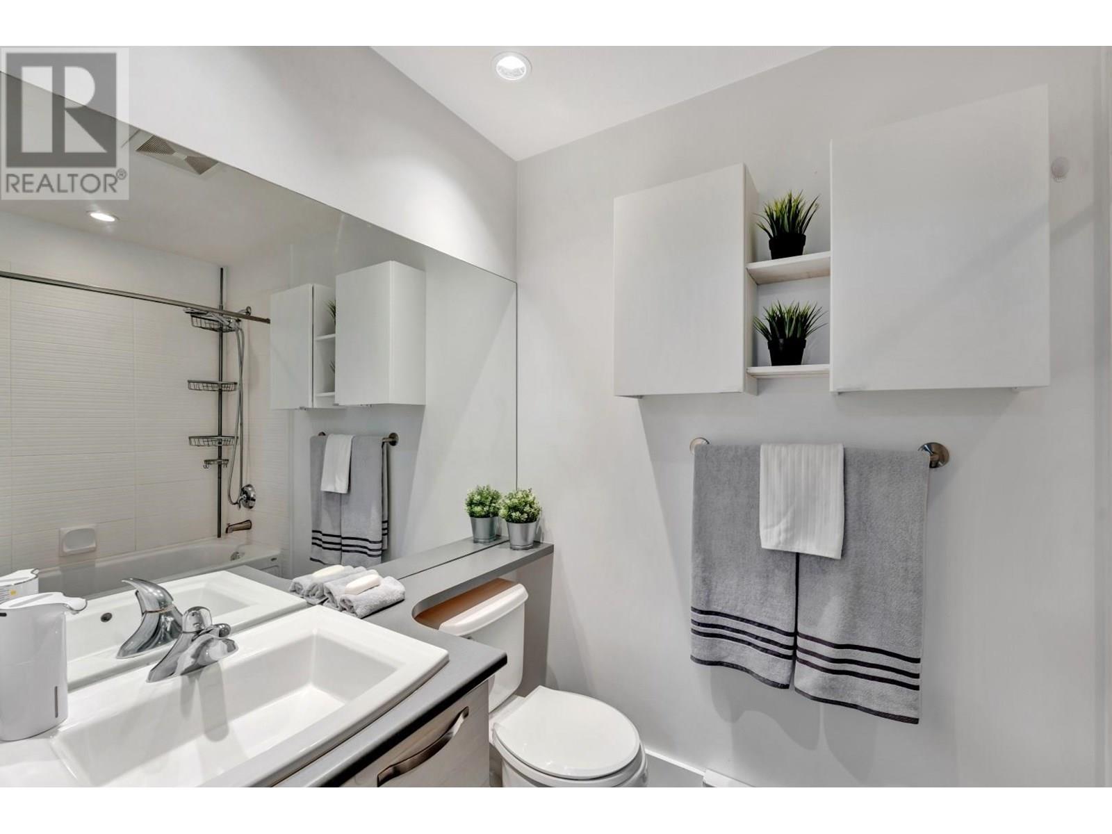 308 7478 Byrnepark Walk, Burnaby, British Columbia  V3N 0B5 - Photo 21 - R2978663