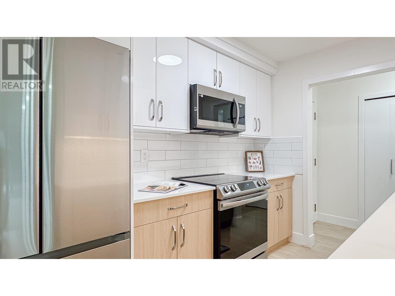 122 4373 Halifax Street, Burnaby, British Columbia  V5C 5Z2 - Photo 4 - R2978682