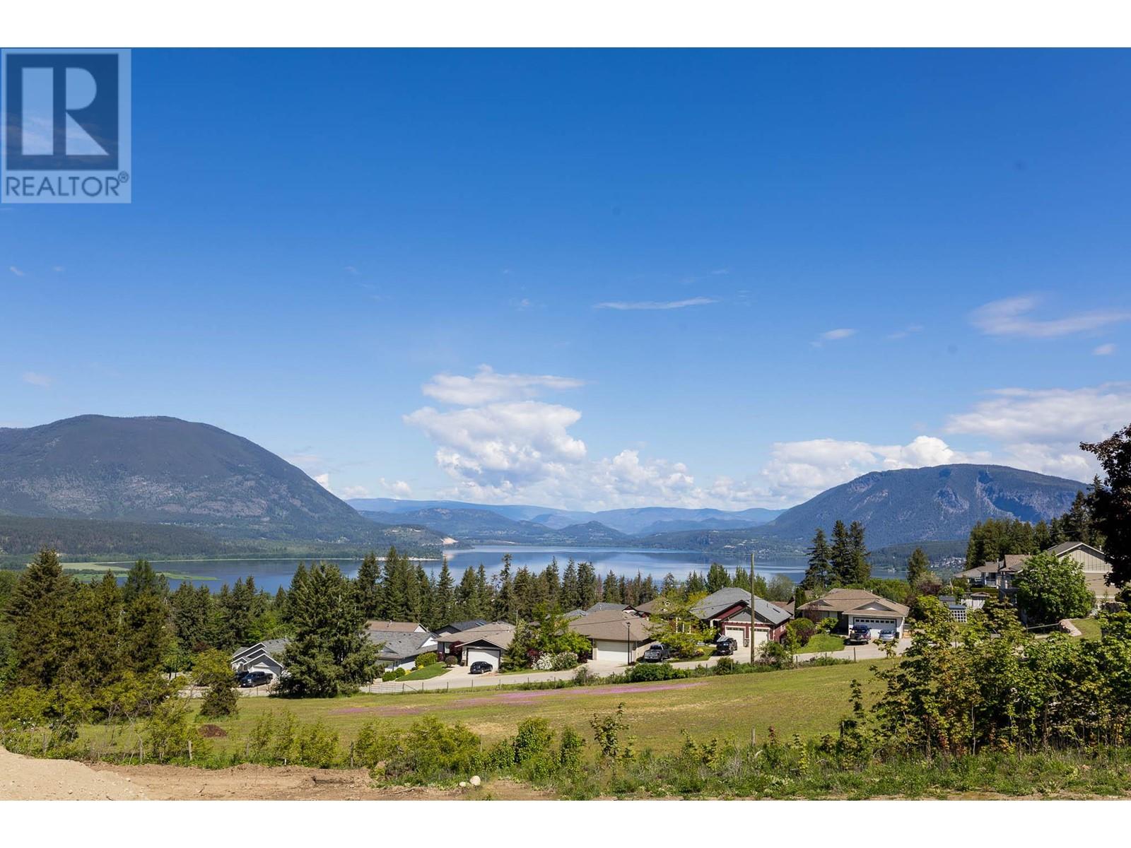 1220 16 Avenue Se Lot# 16, Salmon Arm, British Columbia  V1E 2R5 - Photo 2 - 10337545