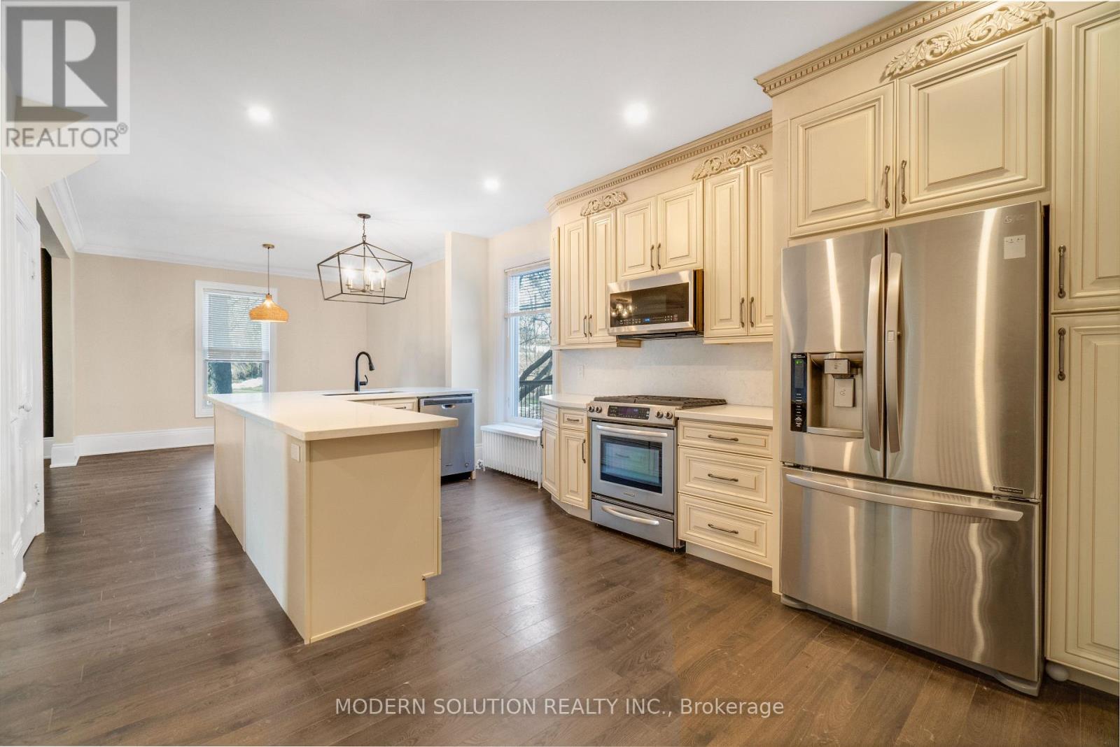 3015 Dundas Street, Burlington, Ontario  L7M 0W3 - Photo 8 - W12024186