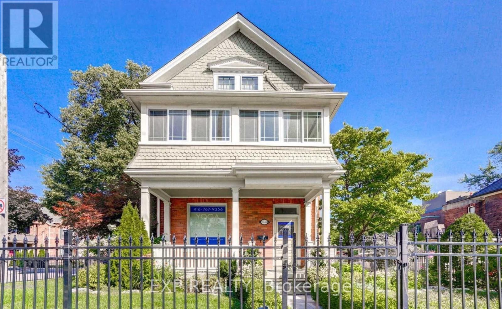 168 Annette Street, Toronto (Junction Area), Ontario  M6P 1P4 - Photo 2 - W12024312