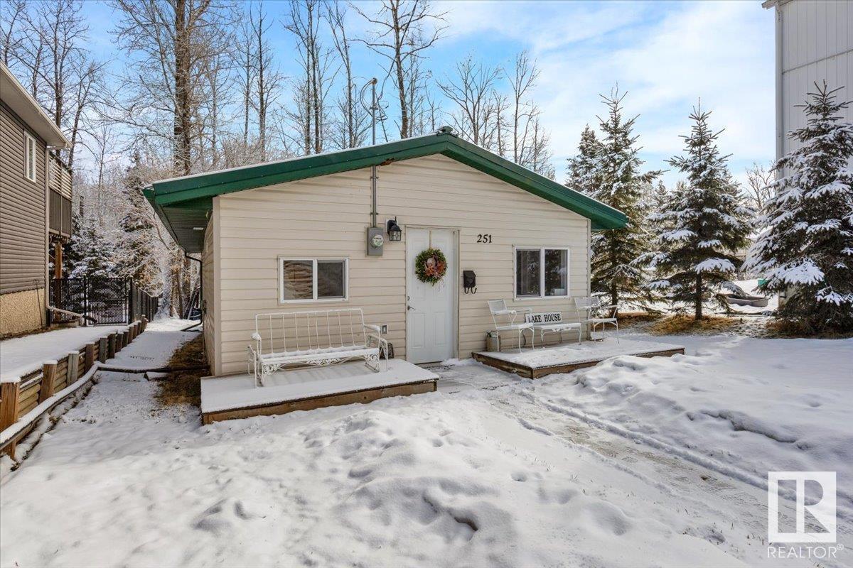 251 Rng Road 20, Rural Parkland County, Alberta  T7Z 2V2 - Photo 3 - E4426104