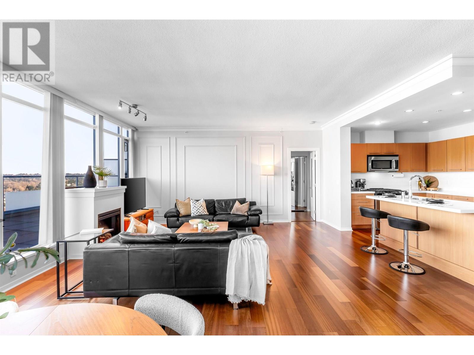 Listing Picture 10 of 40 : 3103 2133 DOUGLAS ROAD, Burnaby / 本拿比 - 魯藝地產 Yvonne Lu Group - MLS Medallion Club Member