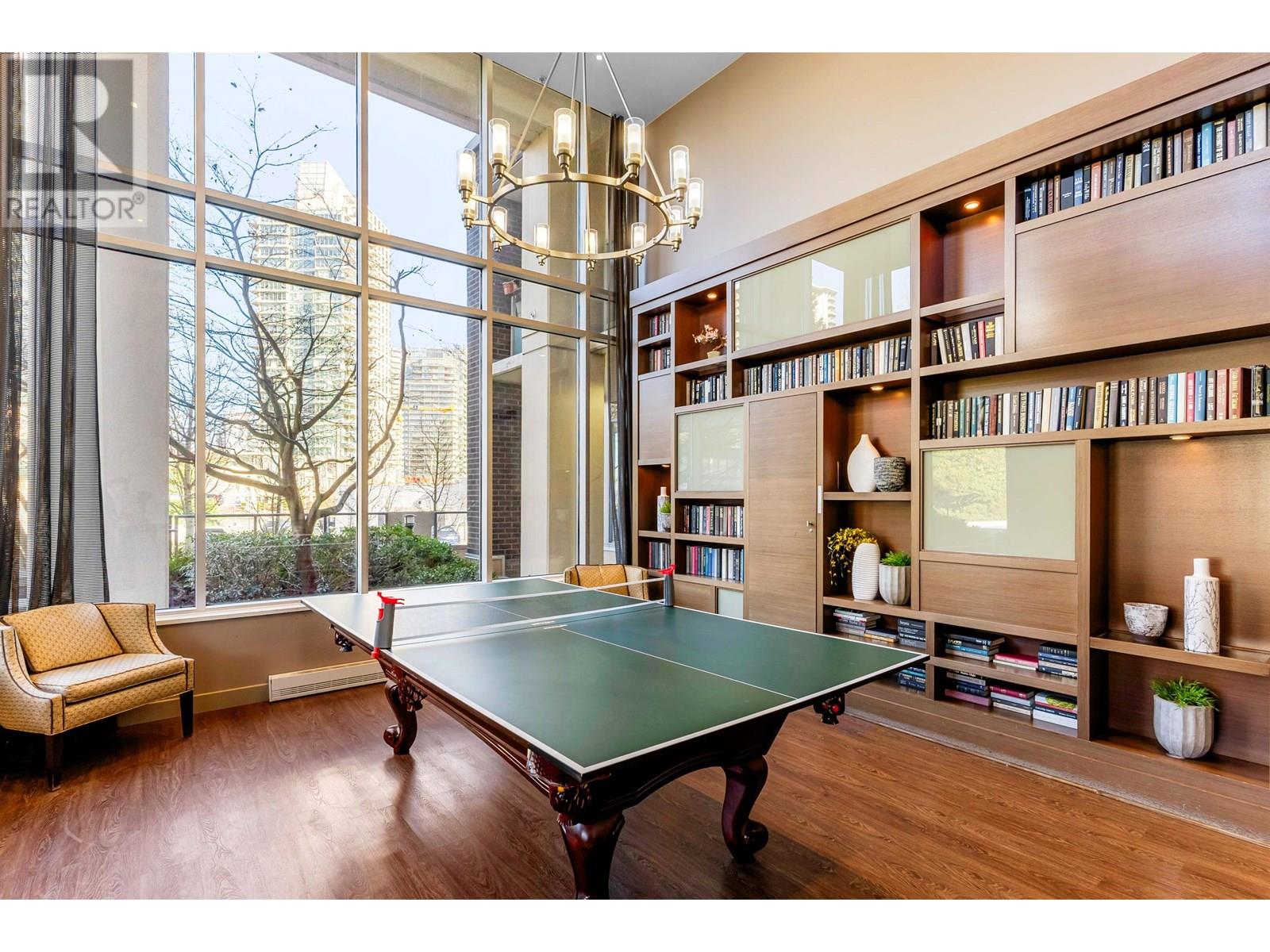 Listing Picture 33 of 40 : 3103 2133 DOUGLAS ROAD, Burnaby / 本拿比 - 魯藝地產 Yvonne Lu Group - MLS Medallion Club Member
