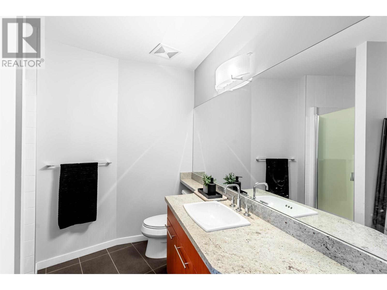 Listing Picture 30 of 40 : 3103 2133 DOUGLAS ROAD, Burnaby / 本拿比 - 魯藝地產 Yvonne Lu Group - MLS Medallion Club Member