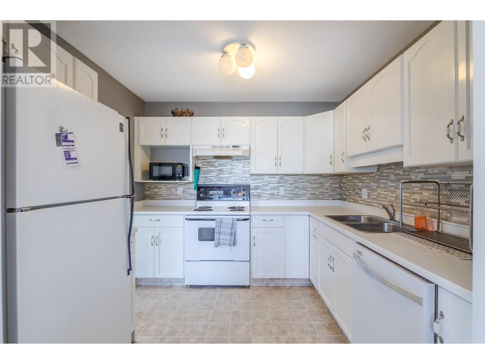390 Rigsby Street Unit# 201, Penticton, British Columbia  V2A 5S7 - Photo 6 - 10338535