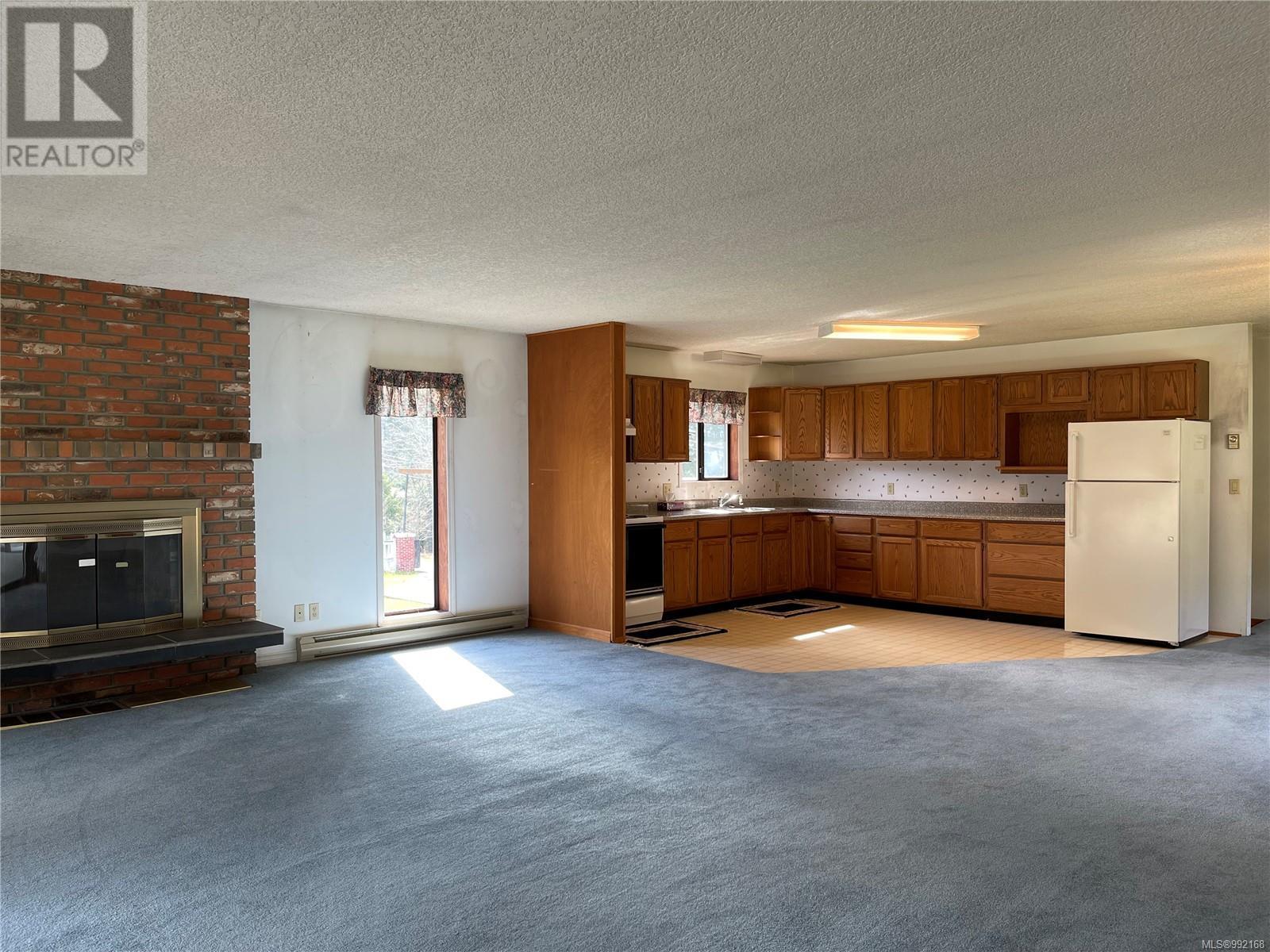 Property at 2891 Burde St image 1