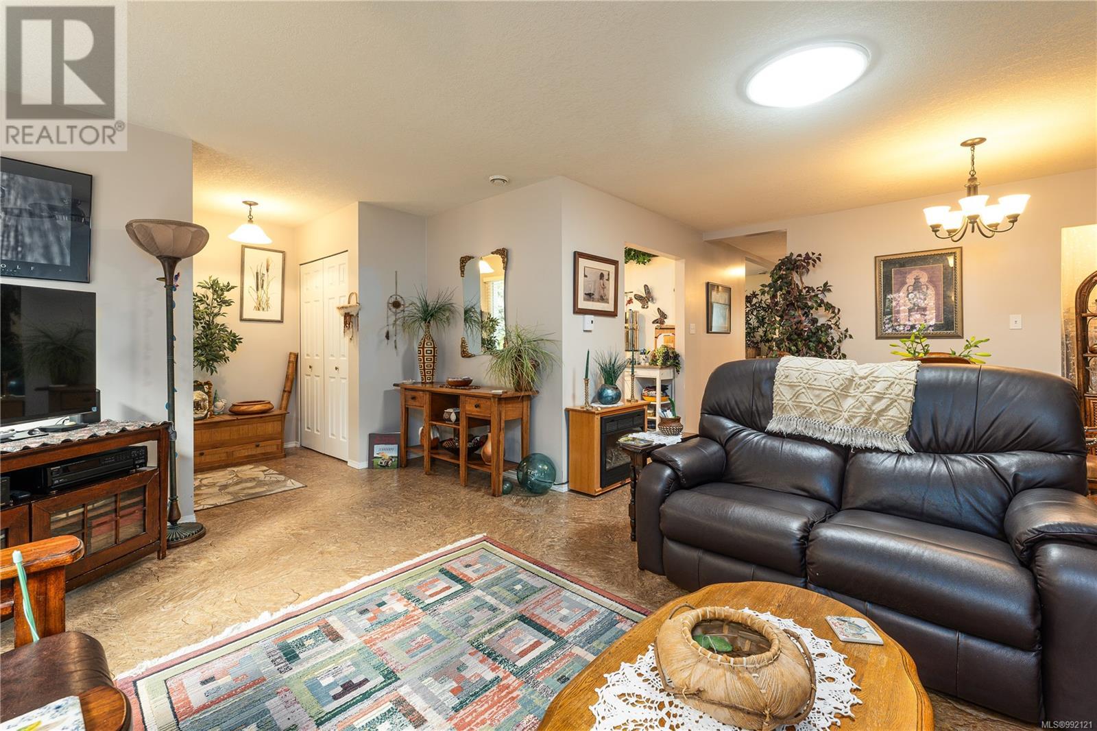 Property at 239 Fifth Ave image 3