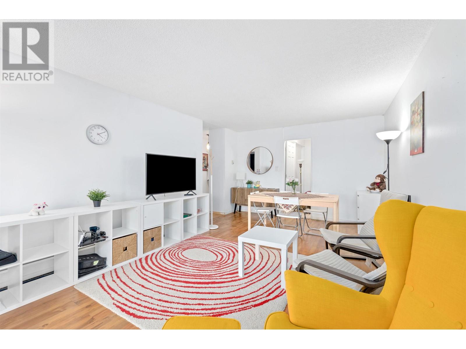Property at 307 590 WHITING WAY image 3
