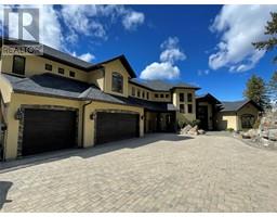 5500 Rockface Road, kelowna, British Columbia