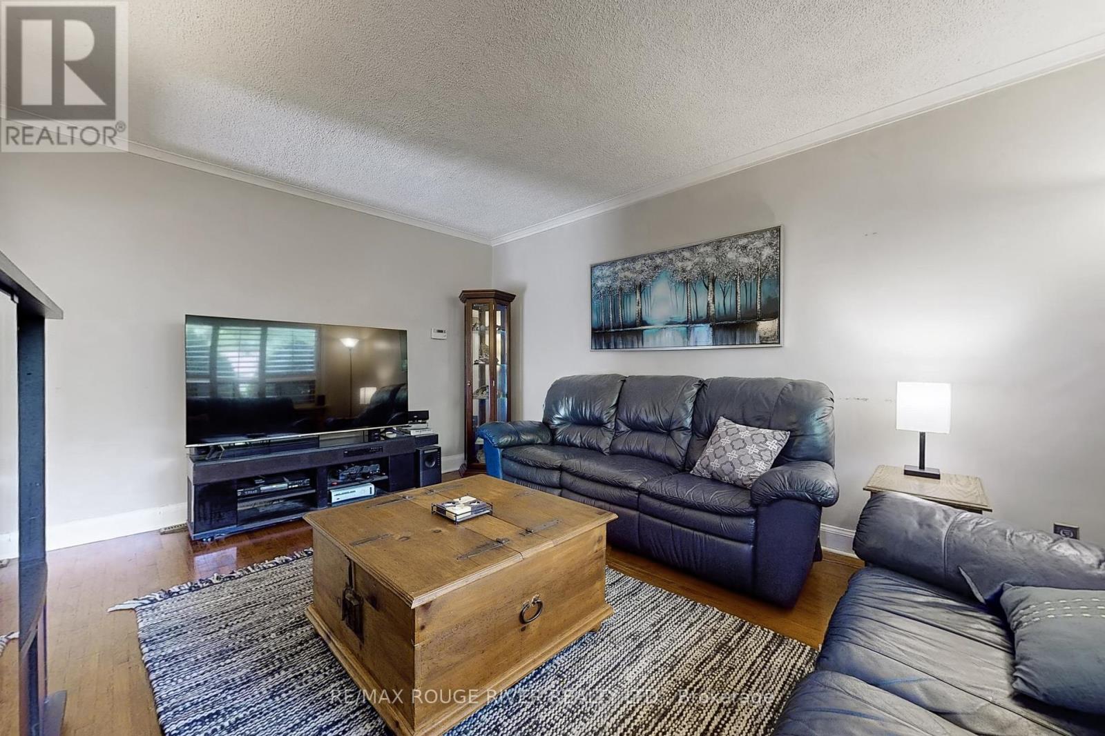 Property at 92 EASTVILLE AVENUE image 5