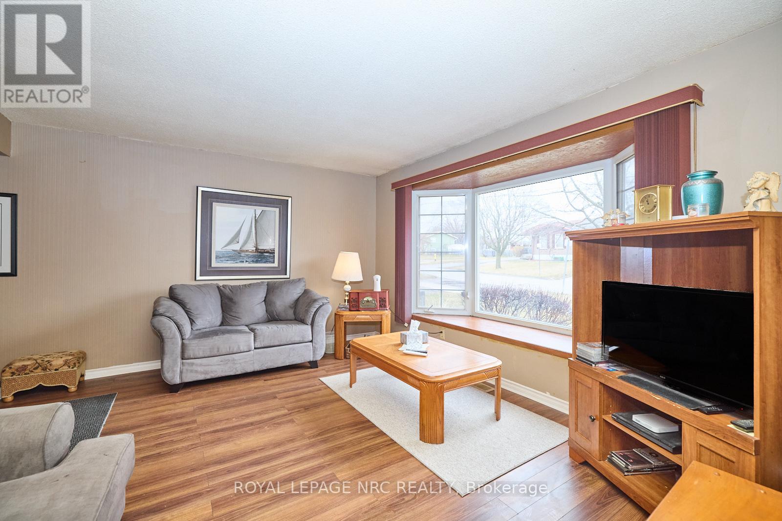 45 Green Maple Drive, St. Catharines, Ontario  L2P 3P4 - Photo 8 - X12024486
