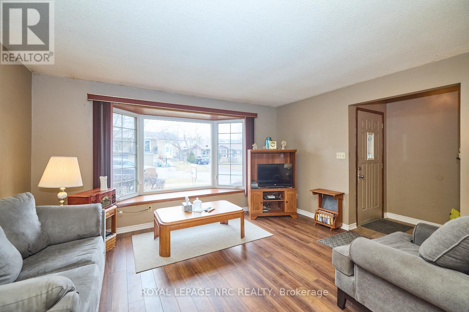 45 Green Maple Drive, St. Catharines, Ontario  L2P 3P4 - Photo 9 - X12024486